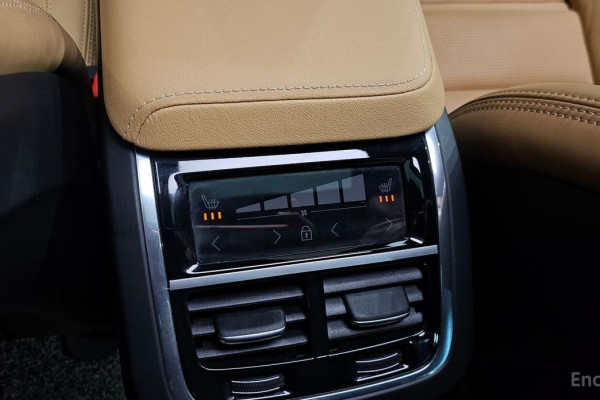 2021 Volvo XC60 с пробегом 44 513 км