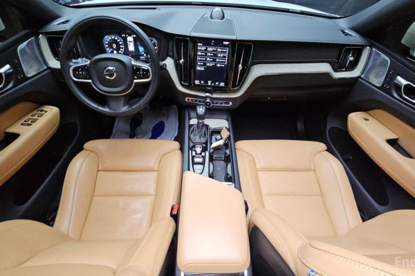 2019 Volvo XC60 с пробегом 67 204 км