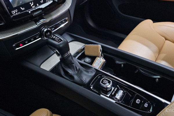 2019 Volvo XC60 с пробегом 67 204 км