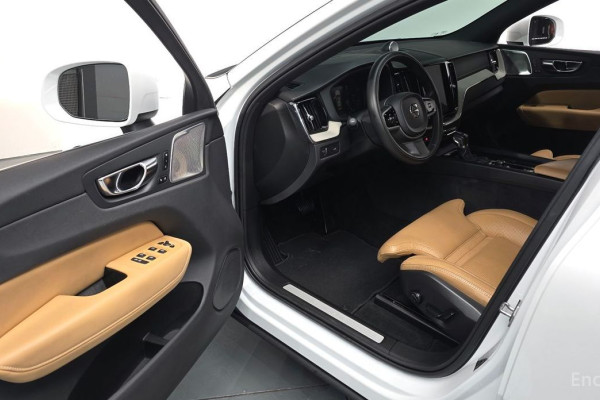 2020 Volvo XC60 с пробегом 103 187 км