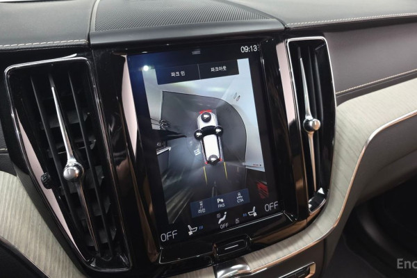 2020 Volvo XC60 с пробегом 103 187 км