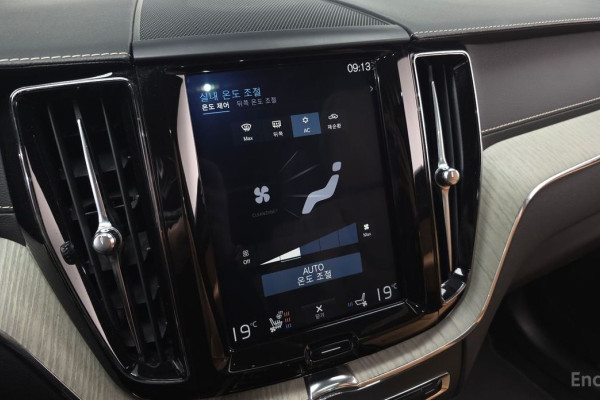 2020 Volvo XC60 с пробегом 103 187 км