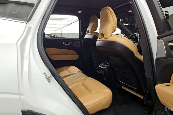 2020 Volvo XC60 с пробегом 62 840 км