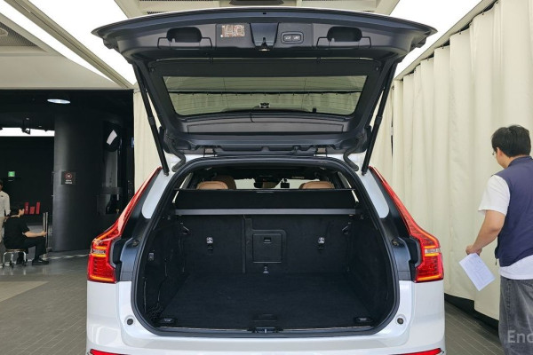 2020 Volvo XC60 с пробегом 62 840 км