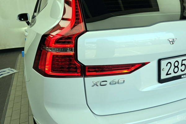 2020 Volvo XC60 с пробегом 62 840 км
