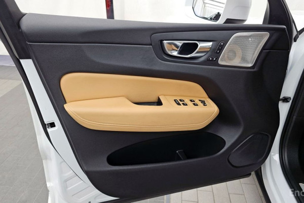 2020 Volvo XC60 с пробегом 62 840 км