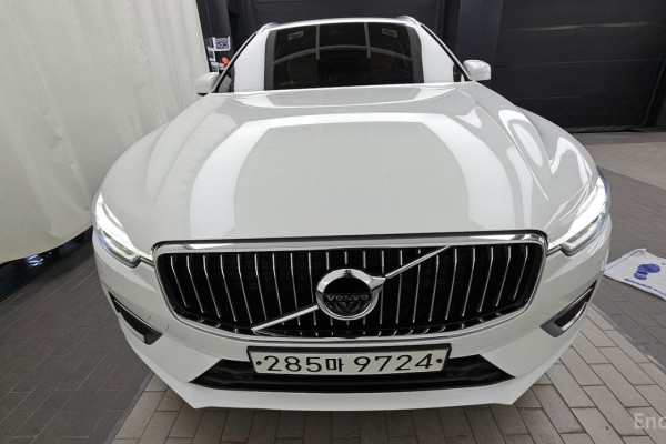 2020 Volvo XC60 с пробегом 62 840 км