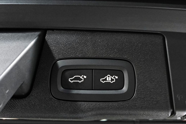 2024 Volvo XC60 с пробегом 17 655 км