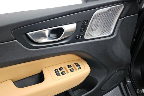 2024 Volvo XC60 с пробегом 17 655 км