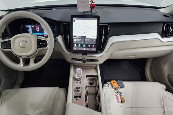 2025 Volvo XC60 с пробегом 2 395 км