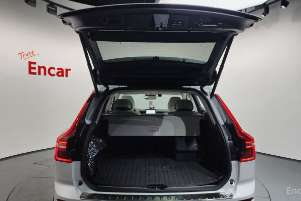 2025 Volvo XC60 с пробегом 2 395 км