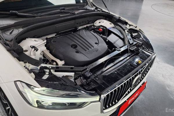 2023 Volvo XC60 с пробегом 20 930 км