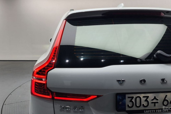 2023 Volvo XC60 с пробегом 20 930 км