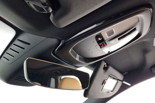 2023 Volvo XC60 с пробегом 20 930 км