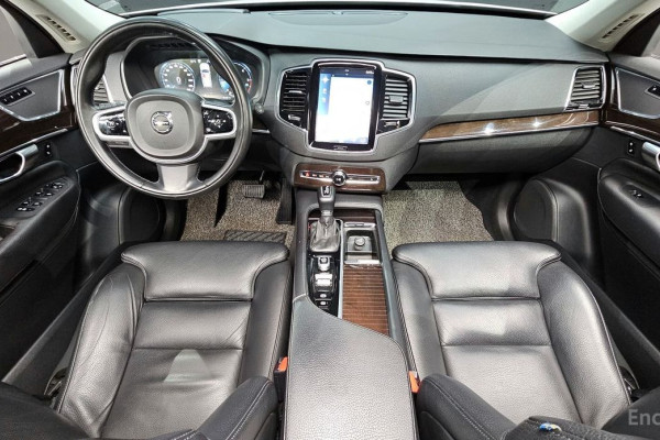 2019 Volvo XC90 с пробегом 110 739 км