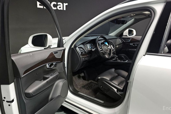 2019 Volvo XC90 с пробегом 110 739 км