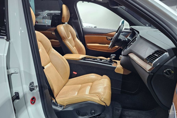 2019 Volvo XC90 с пробегом 107 283 км