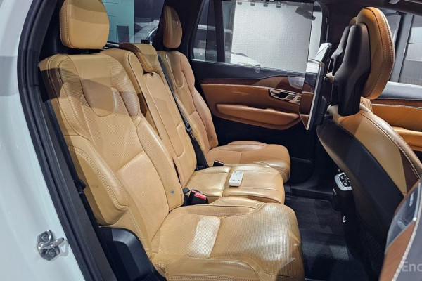 2019 Volvo XC90 с пробегом 107 283 км