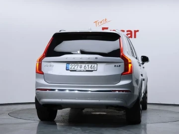 2023 Volvo XC90 с пробегом 65 980 км