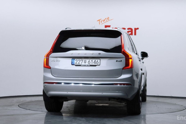 2023 Volvo XC90 с пробегом 65 980 км