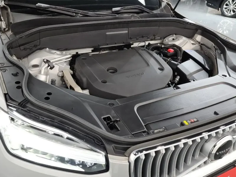 2023 Volvo XC90 с пробегом 65 980 км