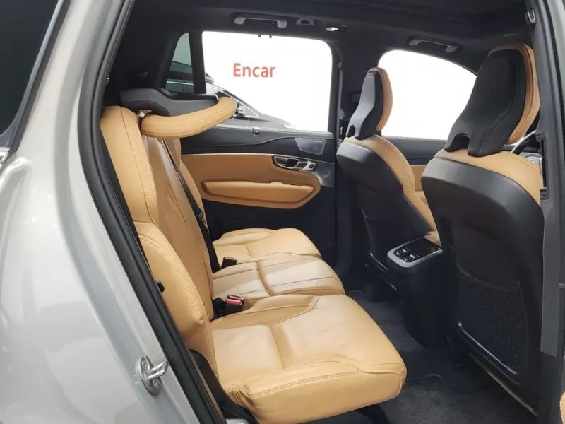 2023 Volvo XC90 с пробегом 65 980 км