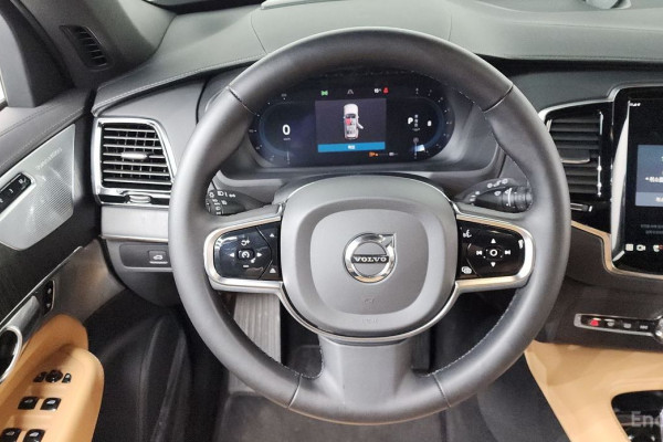 2023 Volvo XC90 с пробегом 65 980 км