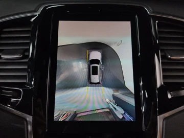 2023 Volvo XC90 с пробегом 65 980 км