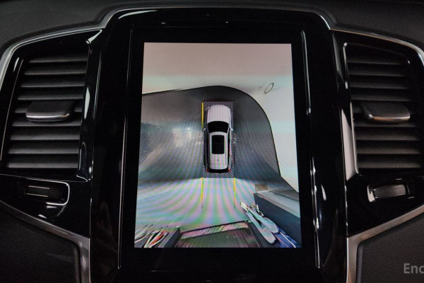 2023 Volvo XC90 с пробегом 65 980 км