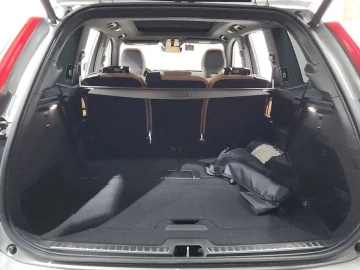 2023 Volvo XC90 с пробегом 65 980 км