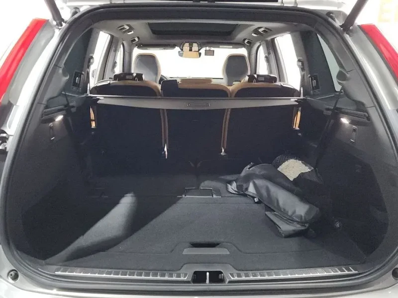 2023 Volvo XC90 с пробегом 65 980 км