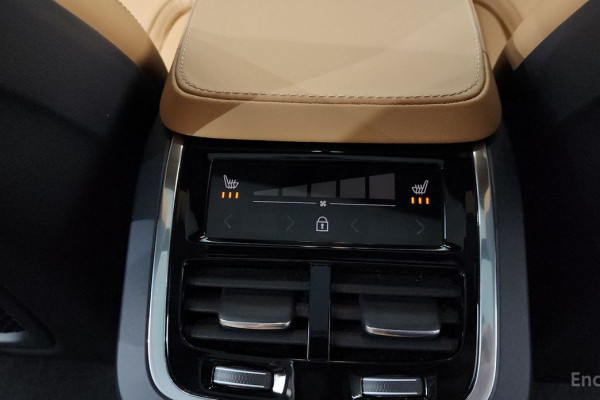 2023 Volvo XC90 с пробегом 65 980 км