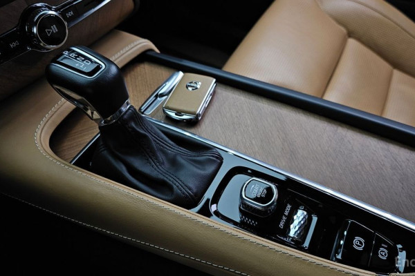 2019 Volvo XC90 с пробегом 87 748 км