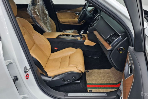 2019 Volvo XC90 с пробегом 87 748 км