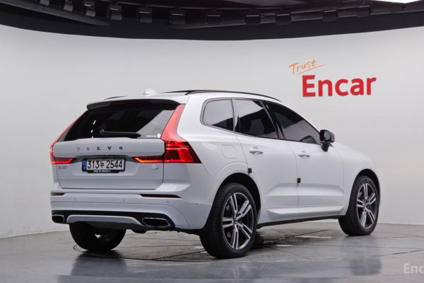 2020 Volvo XC60 с пробегом 50 455 км