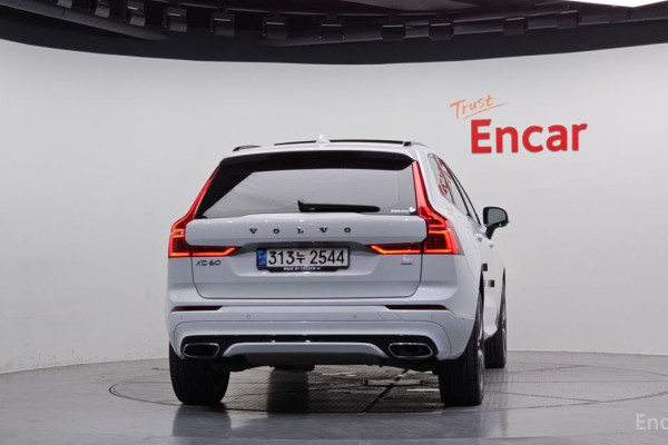 2020 Volvo XC60 с пробегом 50 455 км