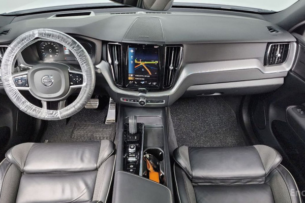 2020 Volvo XC60 с пробегом 50 455 км