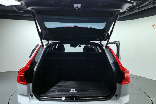 2020 Volvo XC60 с пробегом 50 455 км