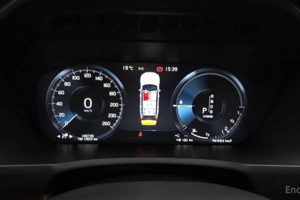 2018 Volvo XC90 с пробегом 100 739 км