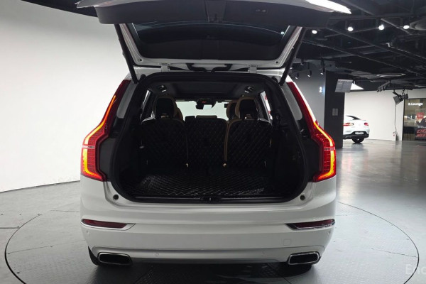 2018 Volvo XC90 с пробегом 100 739 км