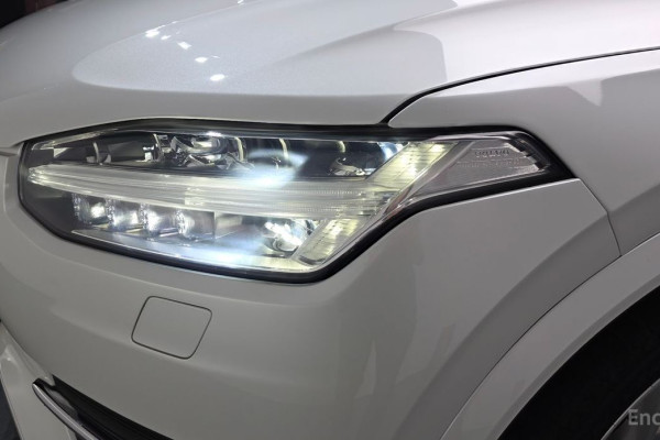 2018 Volvo XC90 с пробегом 100 739 км