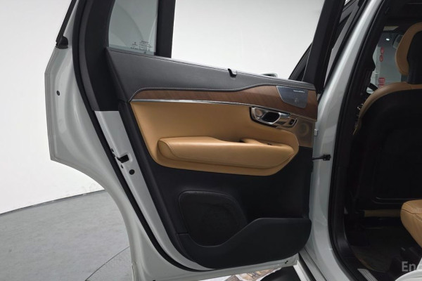 2018 Volvo XC90 с пробегом 100 739 км