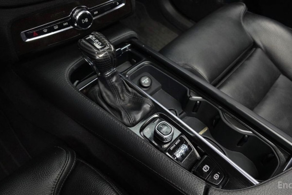 2017 Volvo XC90 с пробегом 89 304 км