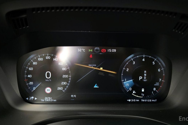 2021 Volvo XC60 с пробегом 26 761 км