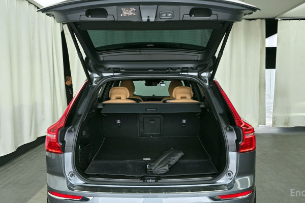 2021 Volvo XC60 с пробегом 26 761 км