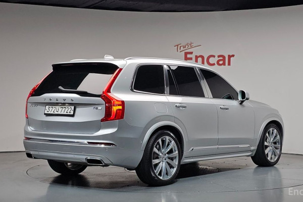 2020 Volvo XC90 с пробегом 63 012 км