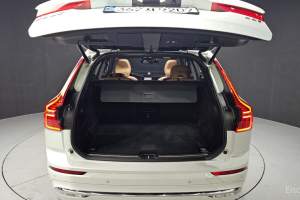 2021 Volvo XC60 с пробегом 53 663 км