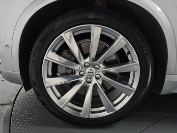 2020 Volvo XC90 с пробегом 63 012 км