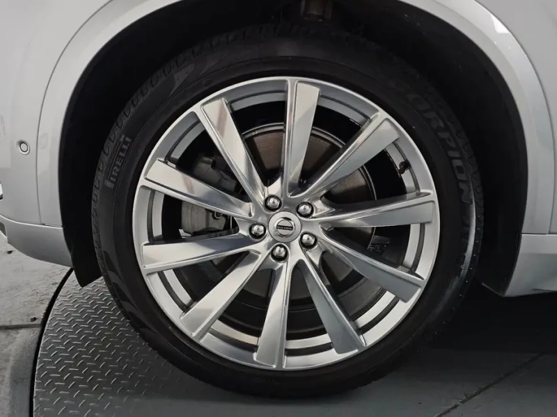 2020 Volvo XC90 с пробегом 63 012 км