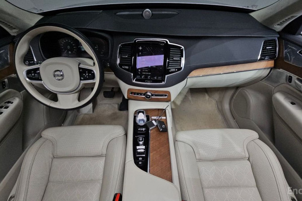 2020 Volvo XC90 с пробегом 63 012 км